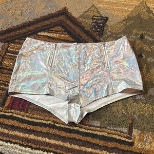 High Waist Silver Metallic Shorts‎